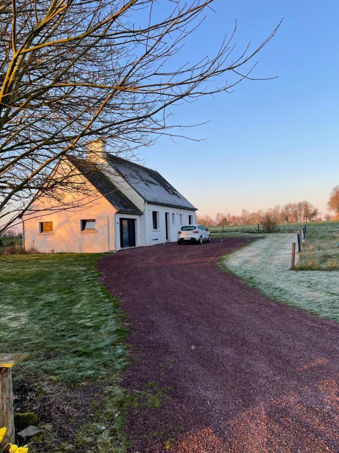 Gite Chez Lea Saint-Brieuc-de-Mauron Bagian luar foto