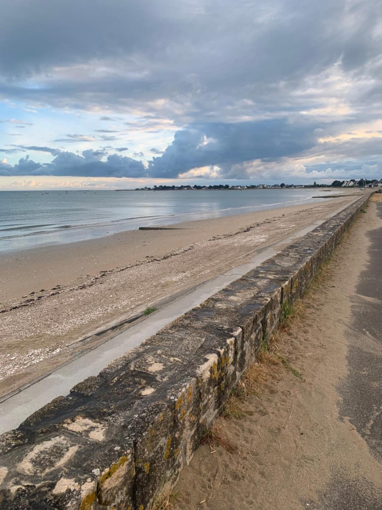 Gite Chez Lea Saint-Brieuc-de-Mauron Bagian luar foto